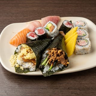 Hamachi Handroll - O